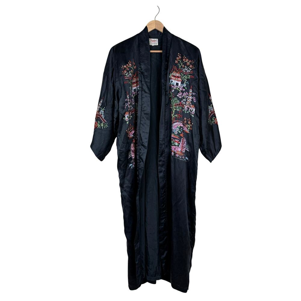 Vtg Plum Blossoms Hand Embroidered Chinese Silk Robe M Black Satin Art to Wear